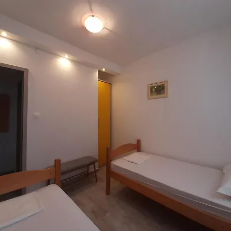 Sea Ya - Two Apartments House With Heated Pool - 150M From Beach Daire