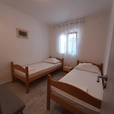 Sea Ya - Two Apartments House With Heated Pool - 150M From Beach Zaglavice