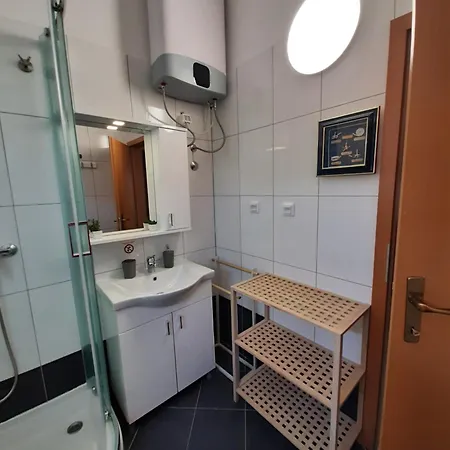 Sea Ya - Two Apartments House With Heated Pool - 150M From Beach