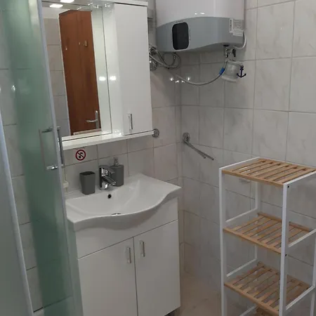 Sea Ya - Two Apartments House With Heated Pool - 150M From Beach *