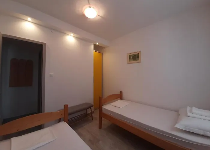 Sea Ya - Two Apartments House With Heated Pool - 150M From Beach דירה