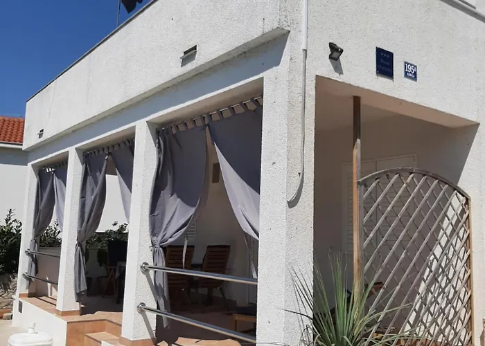 דירה Sea Ya - Two Apartments House With Heated Pool - 150M From Beach