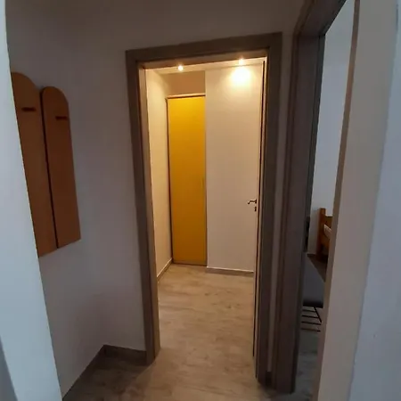 Sea Ya - Two Apartments House With Heated Pool - 150M From Beach