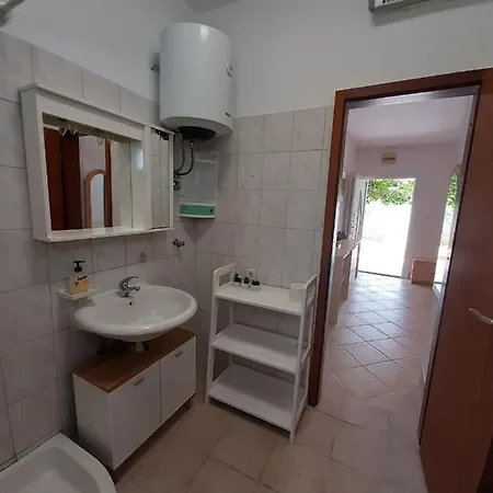Sea Ya - Two House With Pool - 200m From Apartment