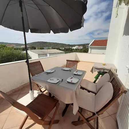 Sea Ya - Two House With Pool - 200m From
