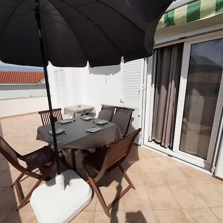 Sea Ya - Two House With Pool - 200m From Apartment