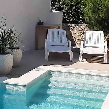 Sea Ya - Two Apartments House With Heated Pool - 150M From Beach Appartement